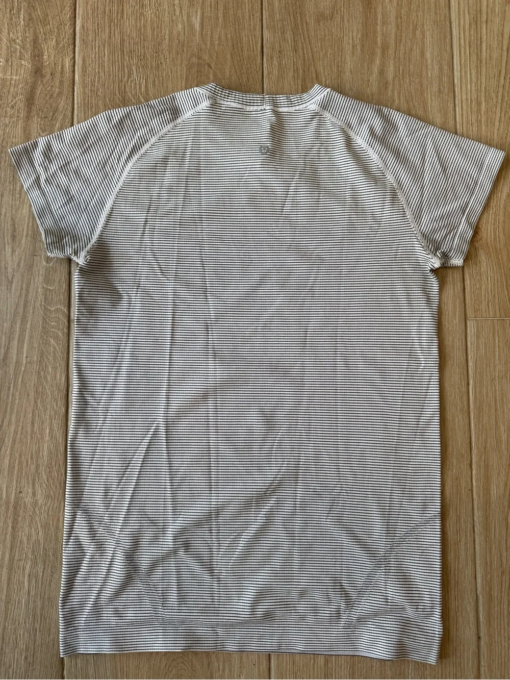 Lululemon Swiftly Tech Short Sleeve Crew White / White / Black (Striped)